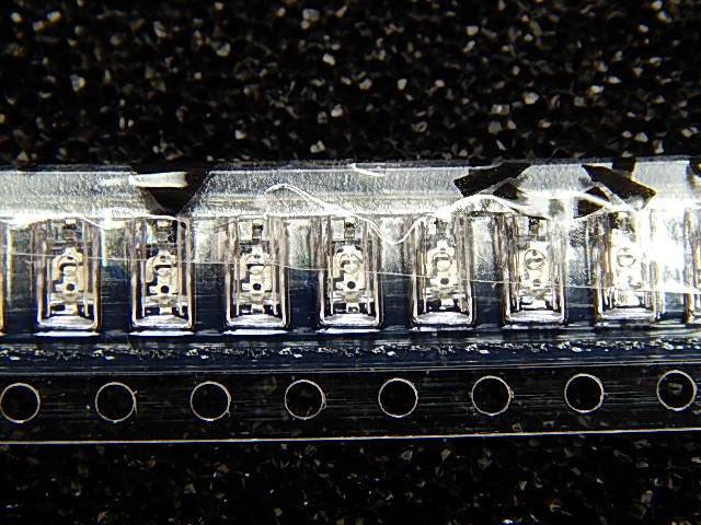 CMD2821VGCTR8T1