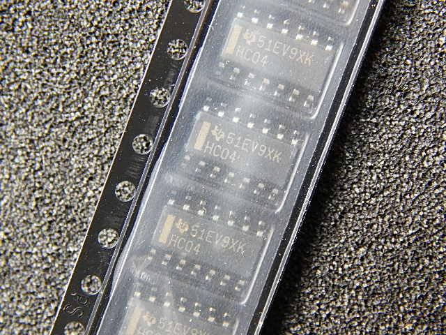 SN74HC04DR