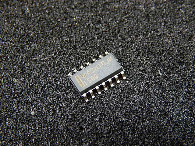 SN74LS08DR