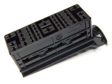 13600376