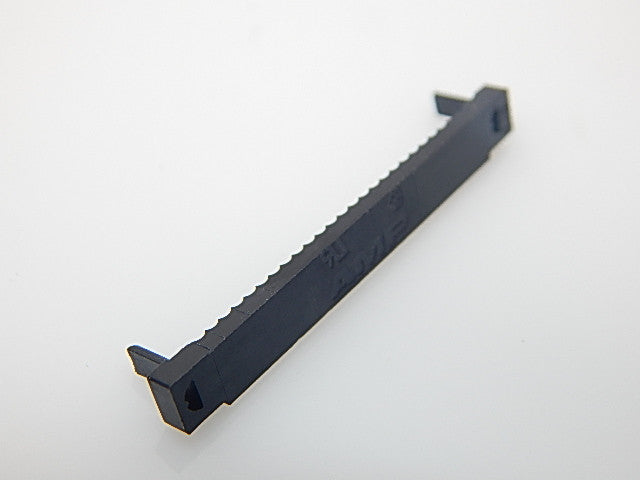 5749621-5