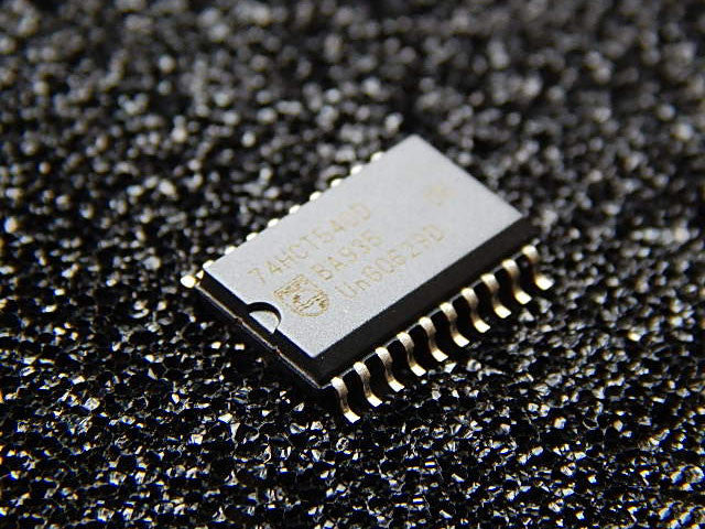 74HCT540D