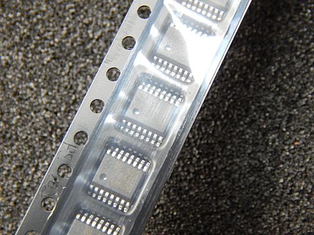 ADS7841E