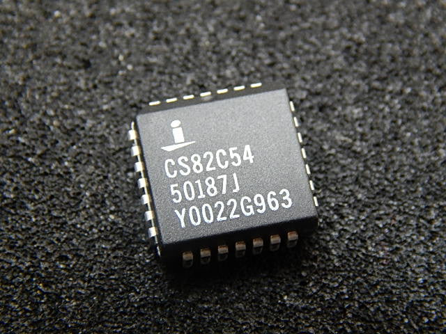 CS82C54