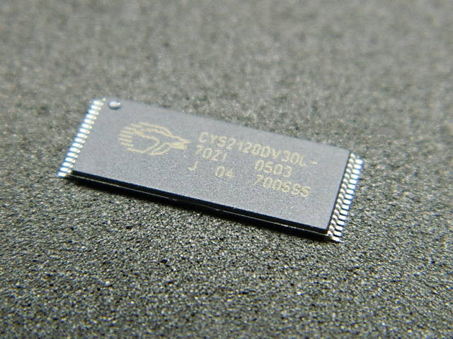 CY62128DV30L-70ZI