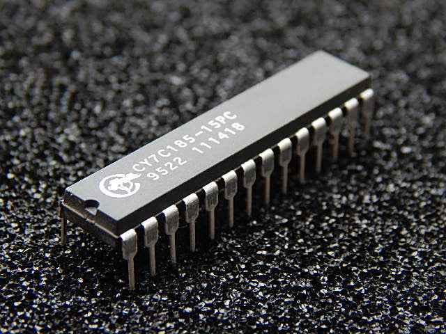 CY7C185-15PC