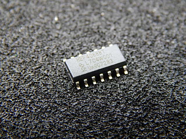 HEF4068BT,652