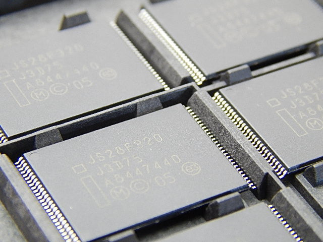 JS28F320J3D75