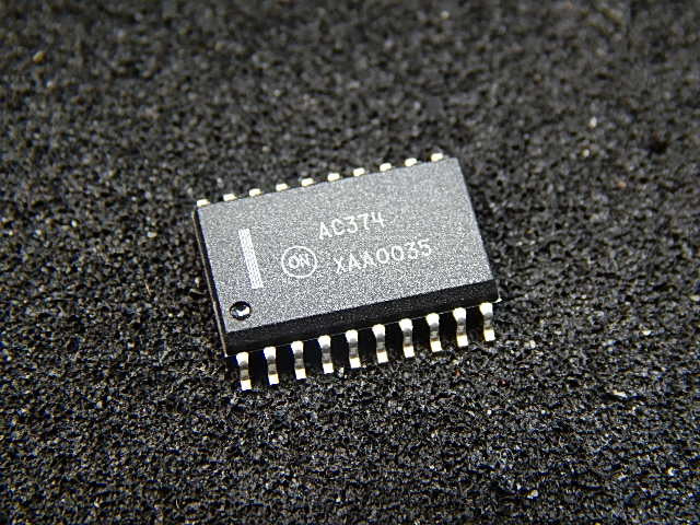 MC74AC374DW