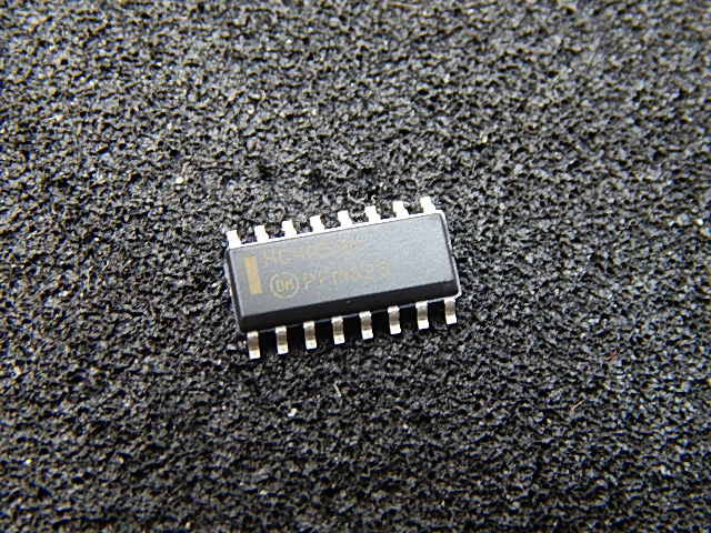 MC74HC4053AD
