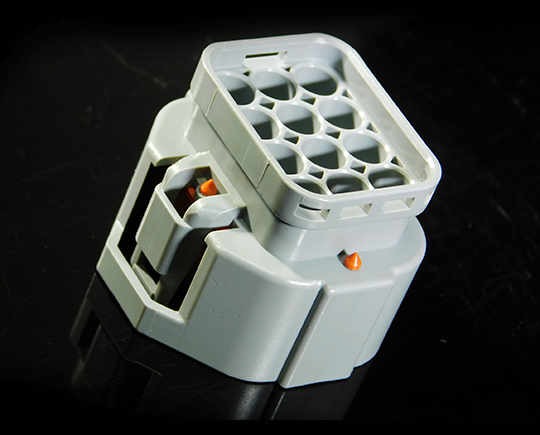 MG642840-40