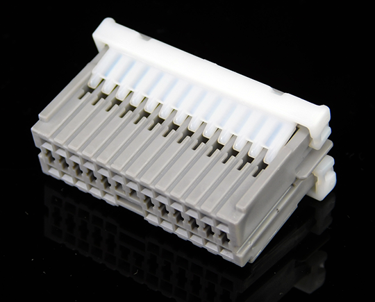 MG653033-4