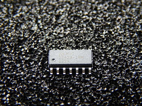 MIC2562A-1YM