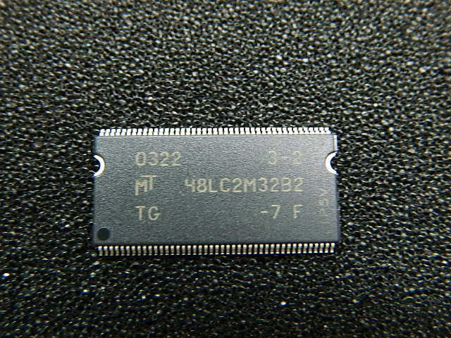 MT48LC2M32B2TG-7