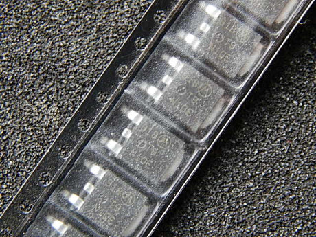 MTD9N10E