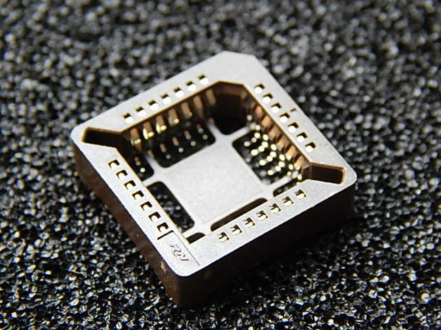 PLCC28SMT-TT
