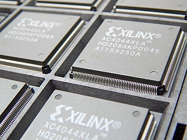 XC4044XLA-08HQ208C