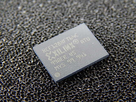 XCF128XFT64C