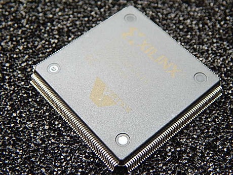 XCV600-6HQ240C